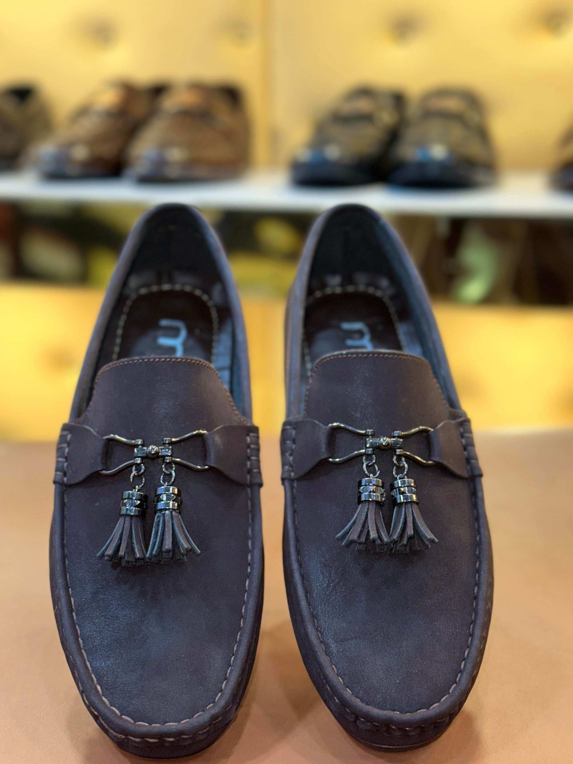 https://9q0icucccr1qu138-65972109464.shopifypreview.com/collections/loafers