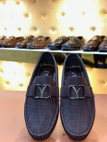 BROWN Y LOAFERS