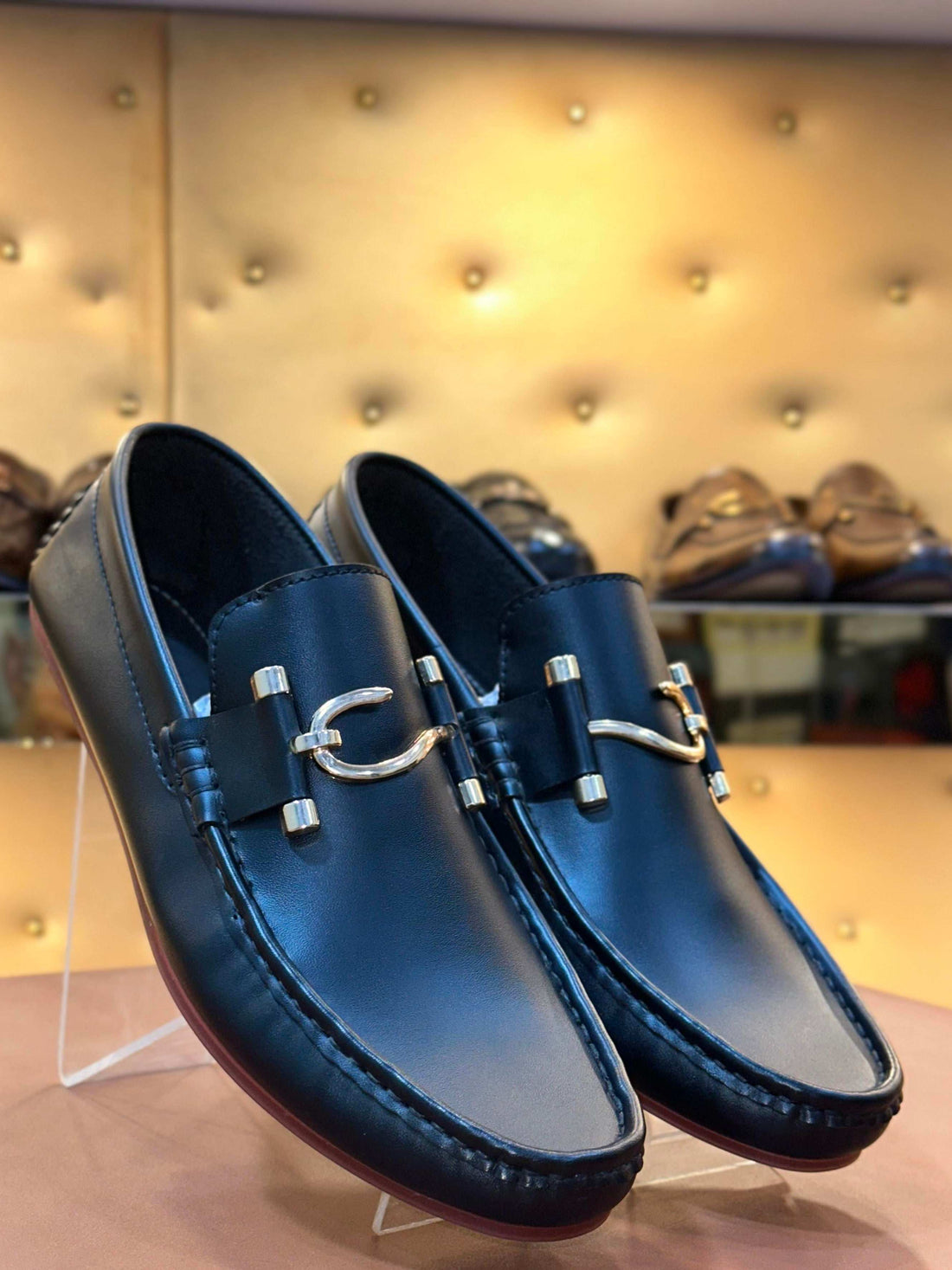 https://mlsstore.pk/products/brown-y-loafers-copy