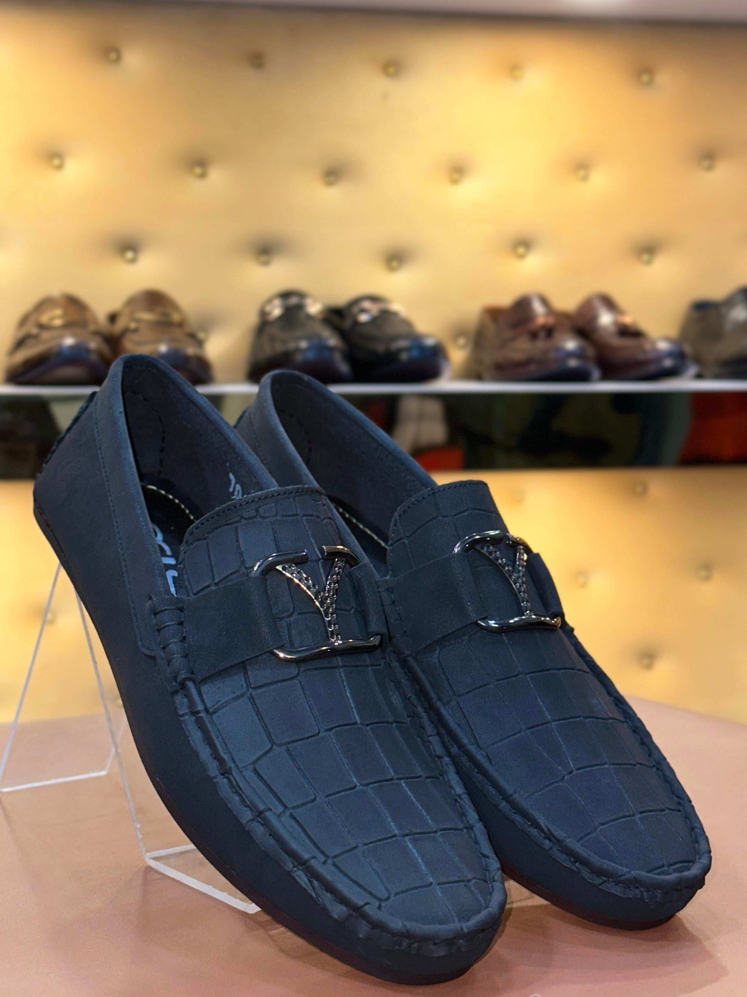 BLACK Y LOAFERS