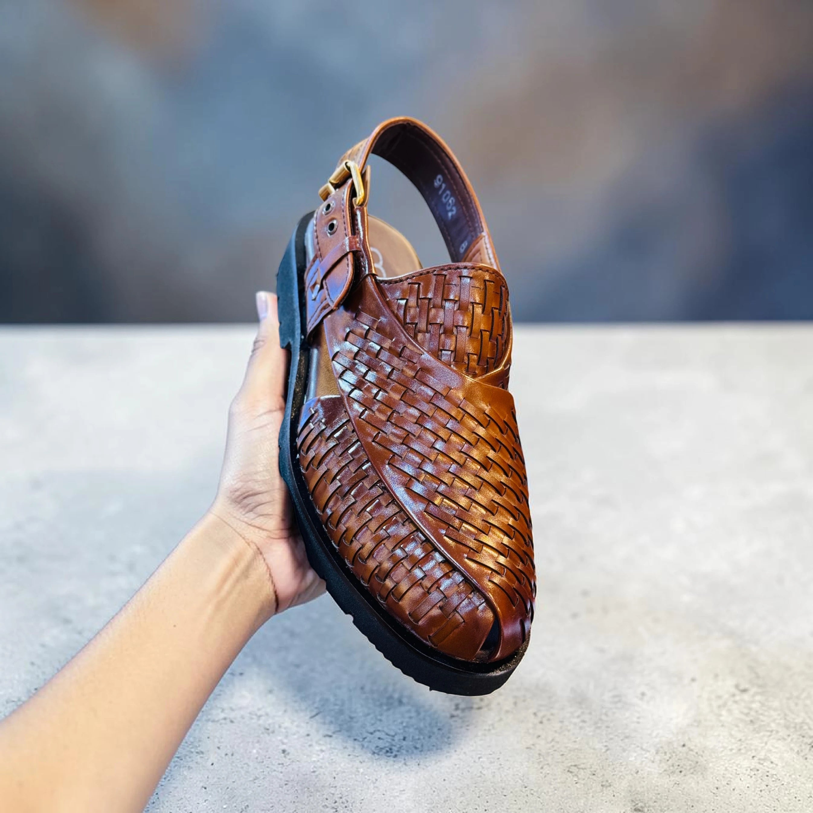 BROWN PROI KHERI